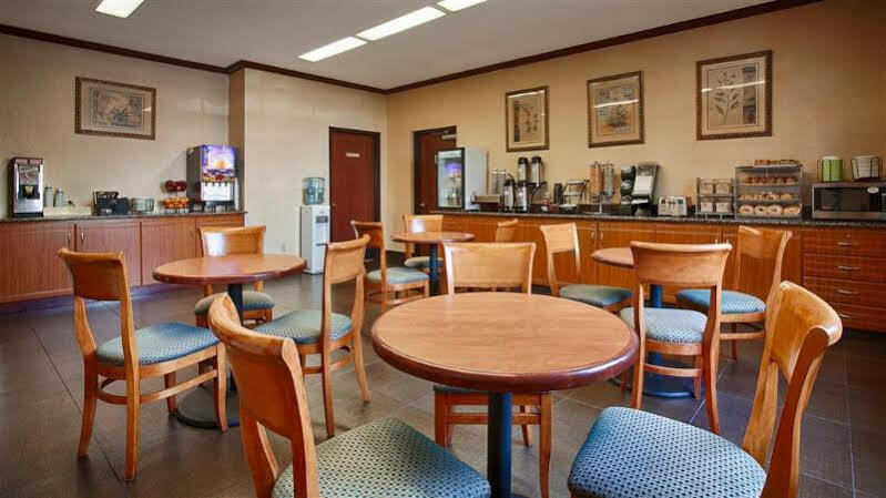 Hotel Western Angeles Worldport
